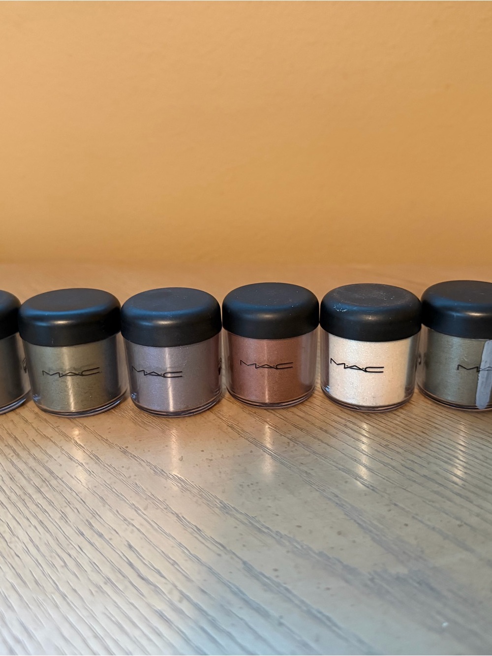 MAC pigments and reflects